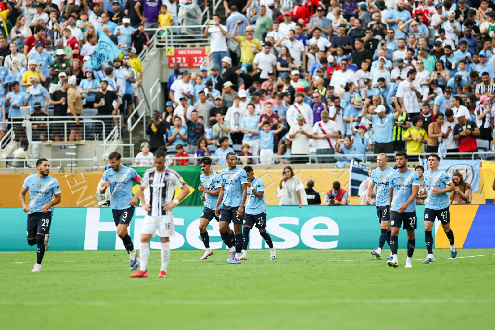 中央13套国际时讯女主持人-爱游戏app下载